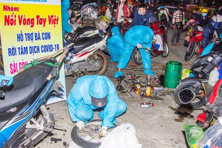 Chàng trai SOS bán xe làm từ thiện