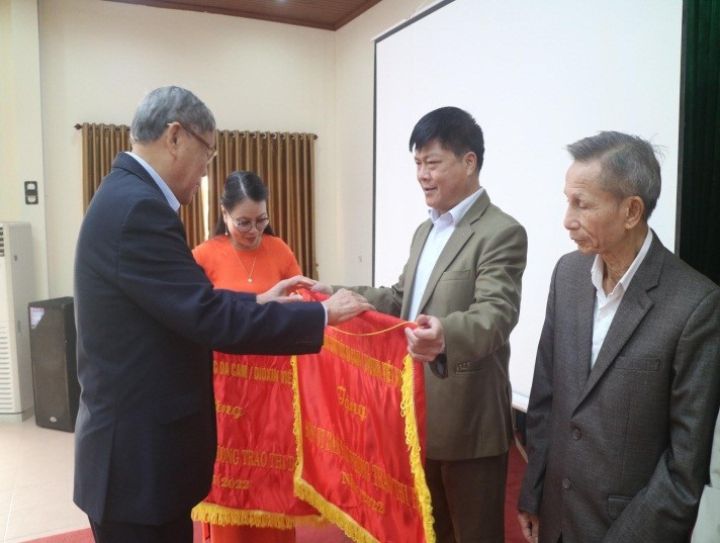 Hải Dương 2 năm liền được tặng Cờ thi đua của Trung ương Hội