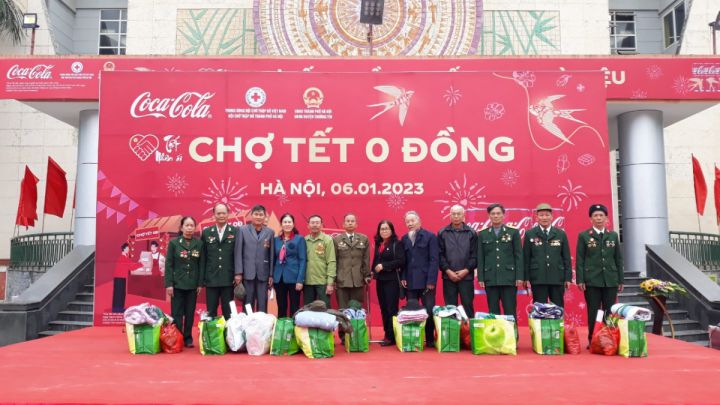 Hội huyện Thường Tín: Trao quà Tết Quý Mão 2023 cho nạn nhân chất độc da cam