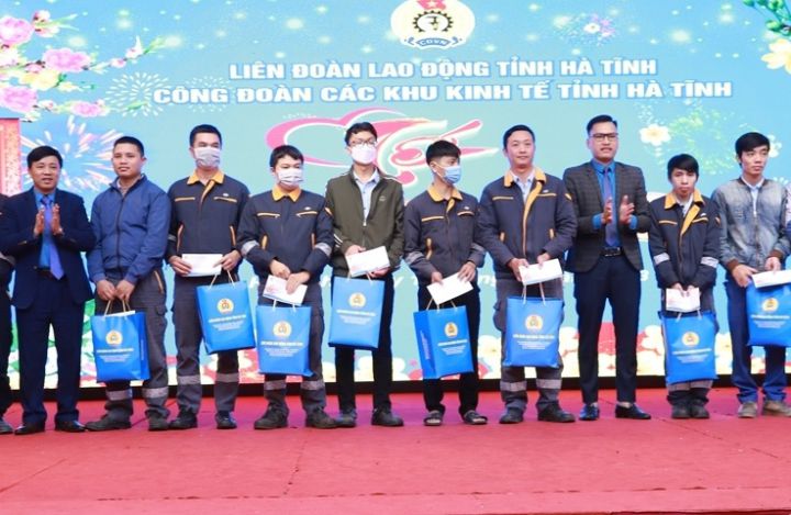 Hà Tĩnh tổ chức “Tết sum vầy” cho người lao động các khu kinh tế
