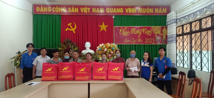 Hội tỉnh Đồng Nai trao trợ cấp thường xuyên cho nạn nhân chất độc da cam