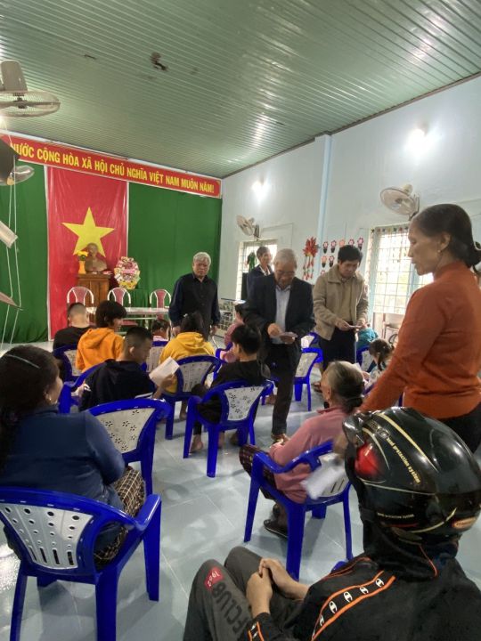 Tỉnh hội Quảng Ngãi chăm lo cho nạn nhân trong dịp Tết Quý Mão