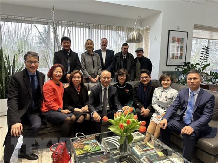 Tòa nhà 17 phố Cambacérès: Nơi ươm mầm cho hòa bình Việt Nam tại Pháp