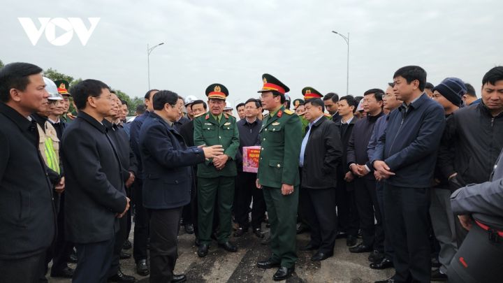 Thủ tướng Phạm Minh Chính kiểm tra dự án cao tốc Bắc - Nam phía Đông