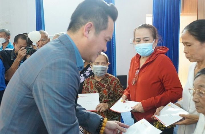 Hội Doanh nhân trẻ Việt Nam, Hội Doanh nhân trẻ Long An tổ chức thăm, tặng quà nạn nhân chất độc da cam