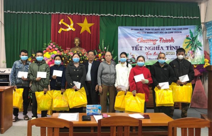 Bình Định:  Thăm, tặng quà dịp Tết Nguyên đán Quý Mão 2023