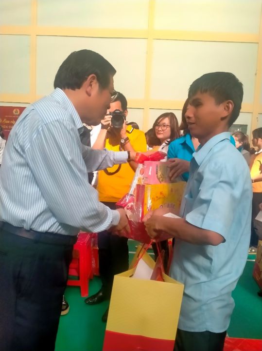 Đăk Nông: Xuân vui vẻ, Tết sẻ chia