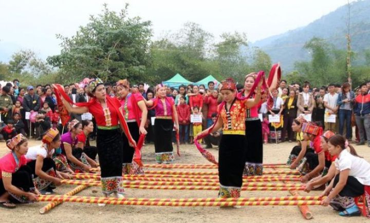 Nghệ An: Tưng bừng Lễ hội miền biên ải