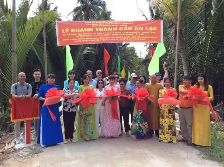 Hội huyện Mỏ Cày Nam: Khánh thành cầu nông thôn Khu phố 7