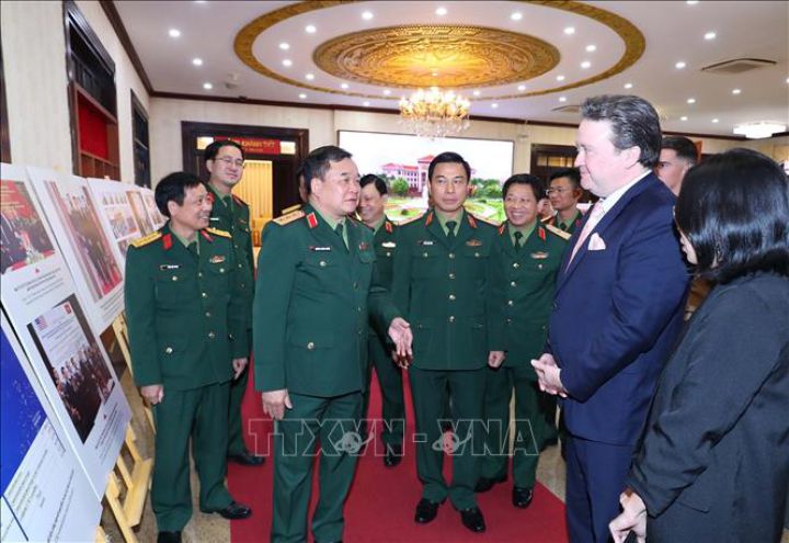 Việt Nam - Hoa Kỳ thúc đẩy hợp tác khắc phục hậu quả bom mìn sau chiến tranh