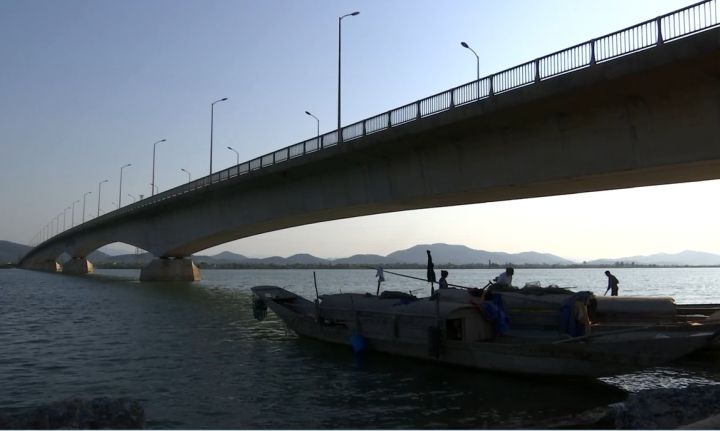 Đến Cầu Gianh nhớ một thời “Xe chưa qua nhà không tiếc”