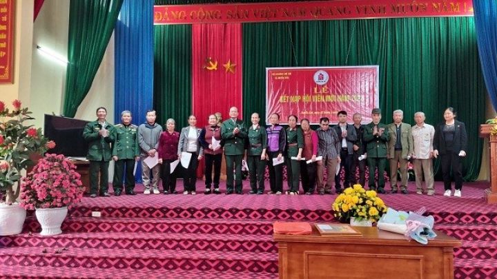 Bắc Giang: Hội xã Huyền Sơn tổ chức kết nạp hội viên mới