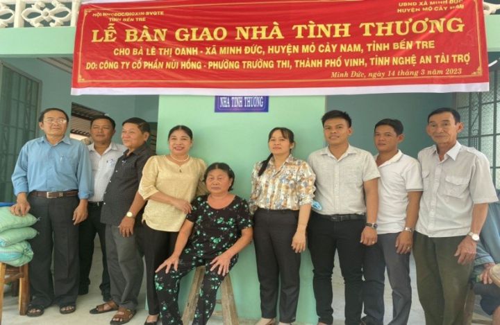 Bến Tre: Công ty Cổ phần Núi Hồng tặng Nhà tình thương