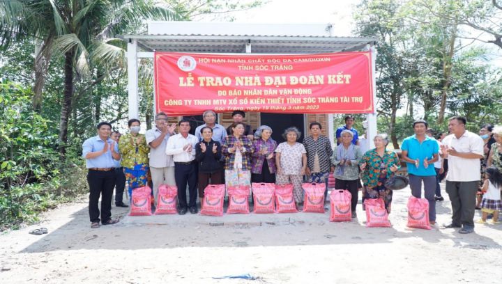 Tỉnh hội Sóc Trăng:  Trao nhà cho nạn nhân chất độc da cam huyện Mỹ Xuyên