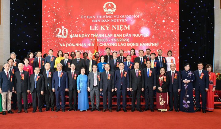 Chủ tịch Quốc hội Vương Đình Huệ dự Lễ kỷ niệm 20 năm Ngày thành lập Ban Dân nguyện