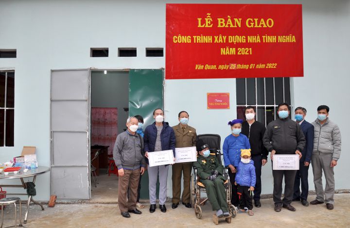 Lạng Sơn trao nhà tình nghĩa cho nạn nhânchất độc da cam Nông Văn Niên