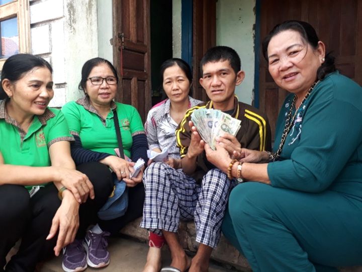 Với bà Duyên: cho đi là còn mãi…