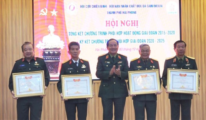 Nhân lên trách nhiệm, nghĩa tình giúp đỡ nạn nhân chất độc da cam và cựu chiến binh