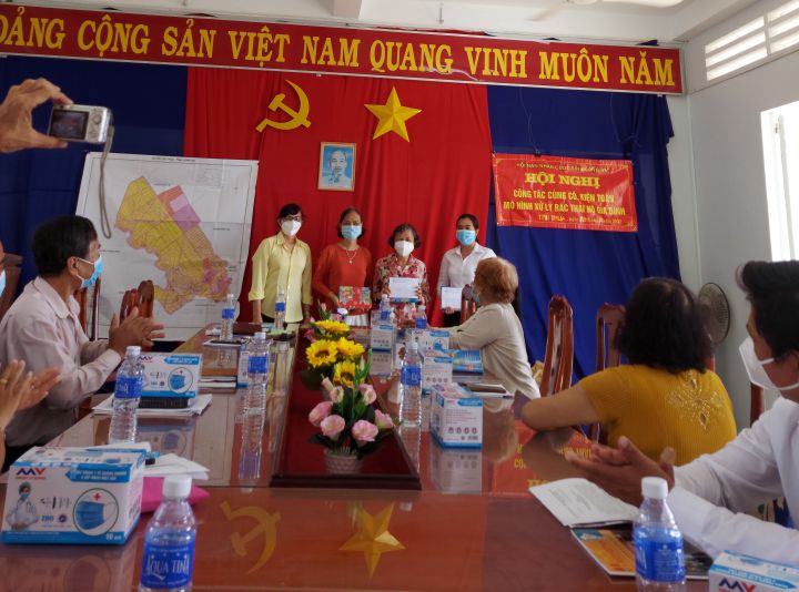 THỦ THỪA CỦNG CỐ, KIỆN TOÀN MÔ HÌNH  XỬ LÝ RÁC THẢI HỘ GIA ĐÌNH NĂM 2021