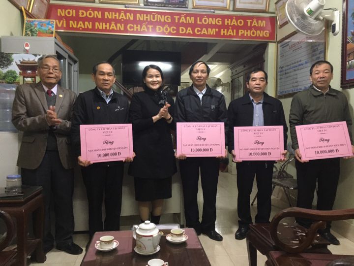 ĐẦU XUÔI ĐUÔI LỌT