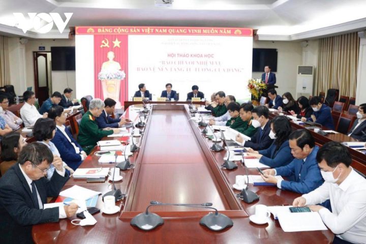 Báo chí với nhiệm vụ bảo vệ nền tảng tư tưởng của Đảng