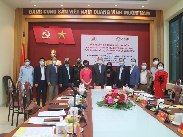 Hội NNCĐDC/dioxin Việt Nam (VAVA) ký Chương trình thỏa thuận với Trung tâm Hỗ trợ sáng kiến phục vụ cộng đồng (CSIP)