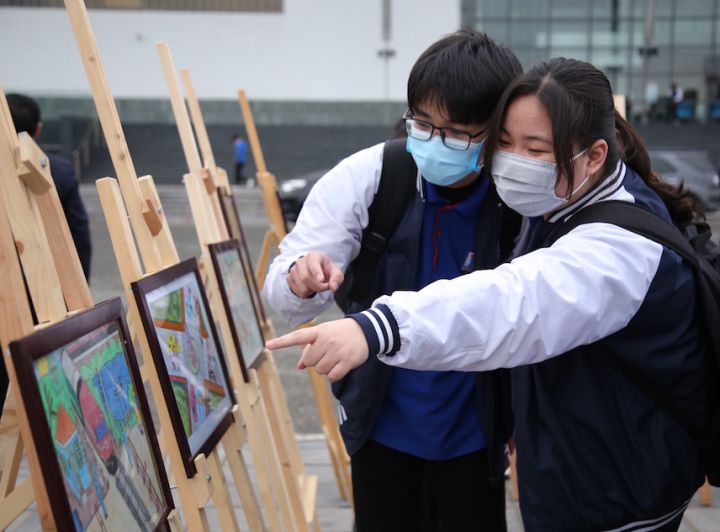 Tuổi trẻ cả nước hưởng ứng "Năm An toàn giao thông 2022"