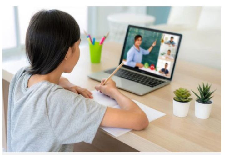 Hà Nội: Không để học sinh, sinh viên học trực tuyến kéo dài