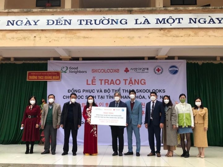 Hội tỉnh Thanh Hóa tiếp nhận lô hàng do tổ chức Good Neighbors International Hàn Quốc tài trợ