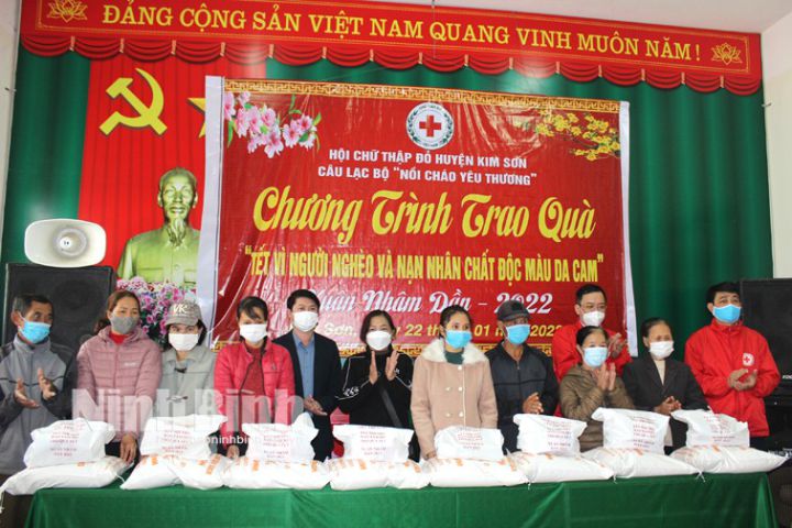 Tỉnh hội Bình Định thăm tặng quà tết  Nguyên đán Nhâm Dần năm 2022