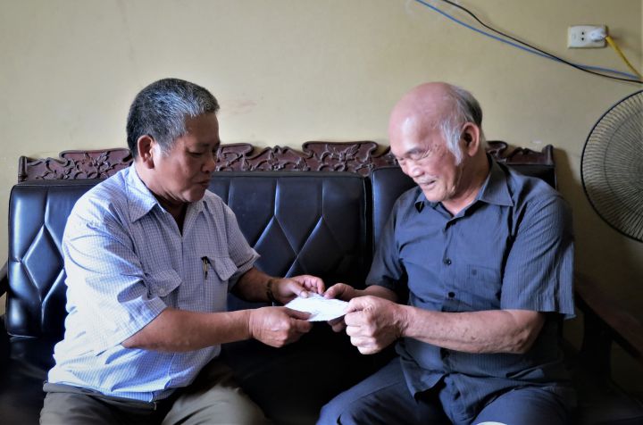 Ông Tư “da cam”