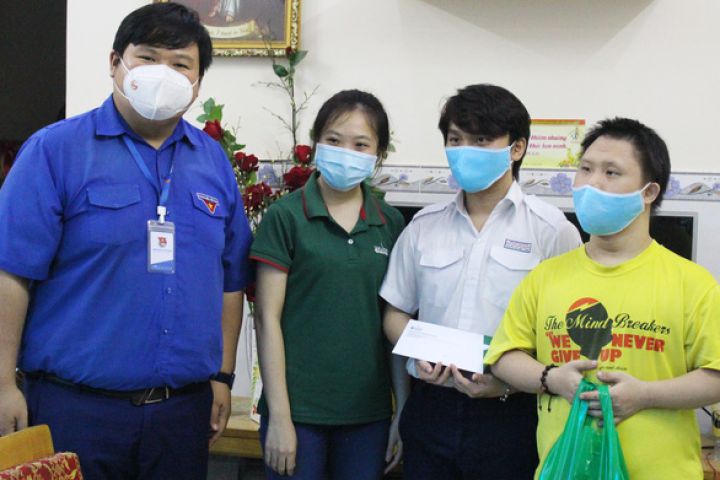 Dìu bước chân mồ côi