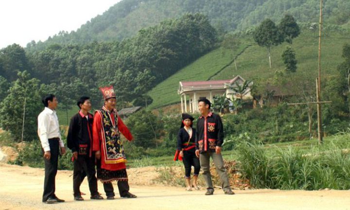 Phú Thọ: Quan tâm thực hiện chính sách cho người có uy tín trong đồng bào dân tộc thiểu số