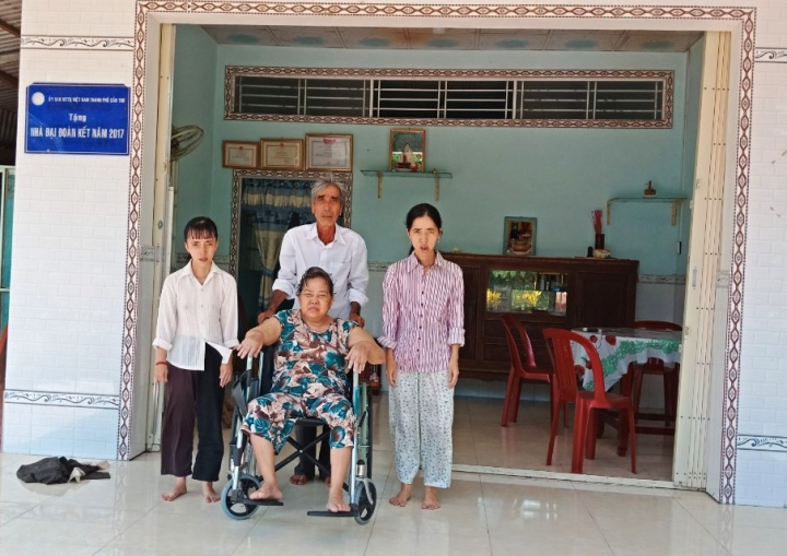 Cùng sẻ chia hoàn cảnh của một gia đình nạn nhân chất độc da cam