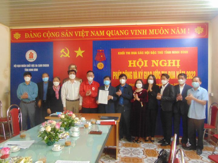 Khối thi đua các hội đặc thù tỉnh Ninh Bình phát động và ký giao ước thi đua năm 2022
