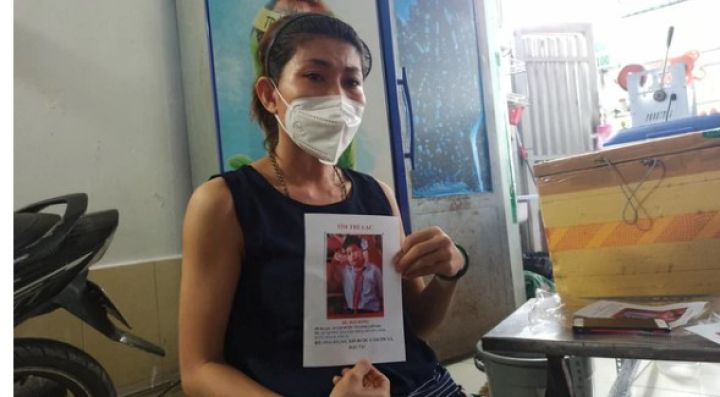 Nam sinh lớp 7 mất tích, người mẹ khóc nghẹn vì 20 ngày rải tờ rơi khắp nơi tìm con vẫn chưa thấy