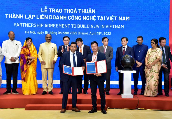 Chủ tịch Quốc hội Việt Nam và Chủ tịch Hạ viện Ấn Độ khai trương các đường bay mới