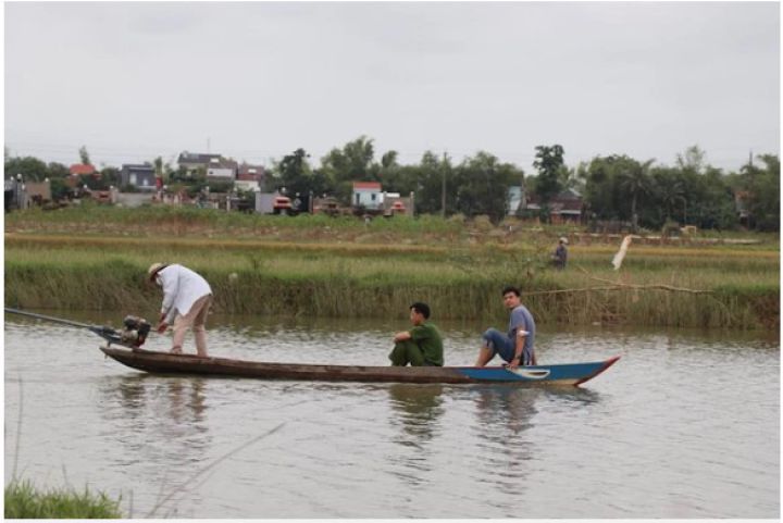 Thi thể đàn ông bị trói nổi trên sông: Con gái gào khóc gọi "cha ơi" ở hiện trường
