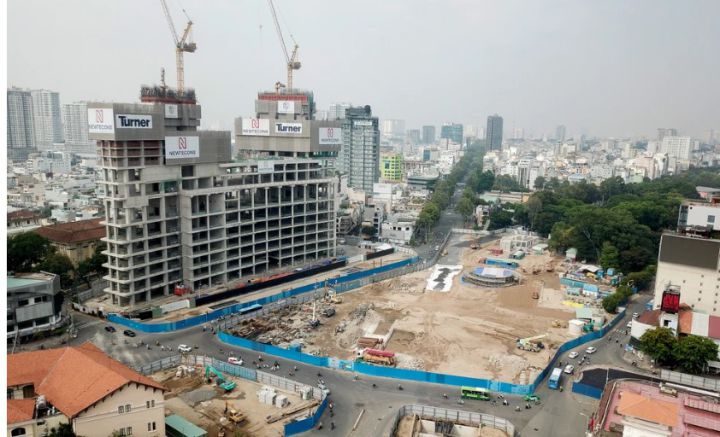 Rào chắn Metro trên “đất vàng” quận 1 được tháo dỡ, mở ra không gian đi bộ mới cho người dân TP.HCM