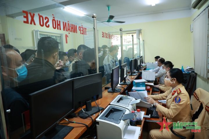 Đấu giá biển số xe: Chủ trương đúng nhưng cần cân nhắc phương án thực hiện