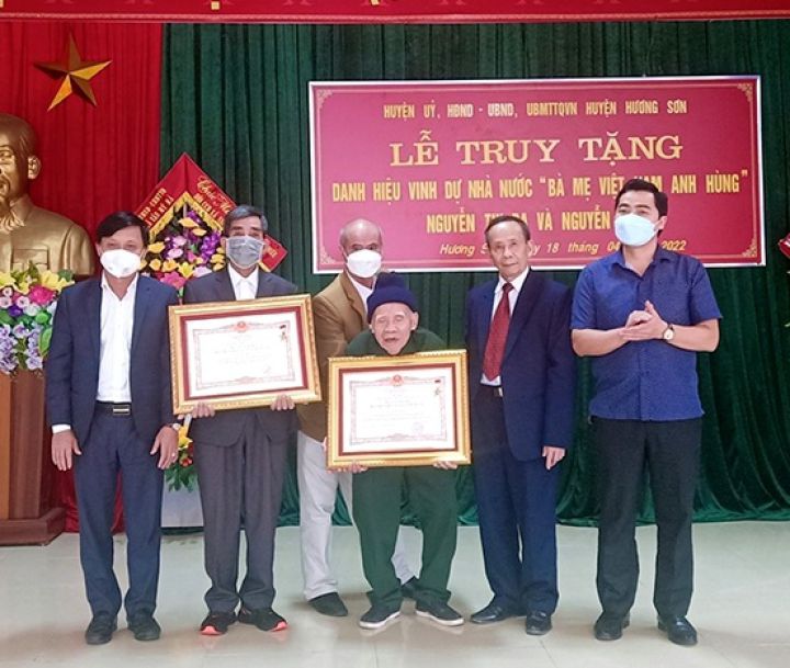 Hà Tĩnh truy tặng danh hiệu “Bà mẹ Việt Nam anh hùng” cho 2 mẹ