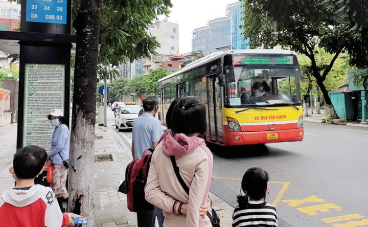 Hà Nội bố trí hơn 15.000 lượt xe mỗi ngày phục vụ nhân dân đi lại dịp nghỉ lễ 30-4, 1-5