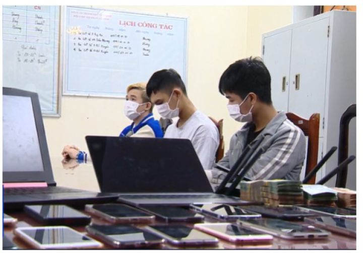 Tinh vi thủ đoạn làm giả CMND rút hàng chục tỷ đồng tại nhiều ngân hàng