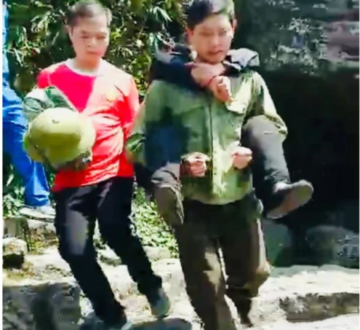 Vụ người phụ nữ sống sót sau 7 ngày rơi xuống vực sâu ở Yên Tử: Gia đình đứng ngồi không yên, từng đăng tin lên mạng để tìm kiếm