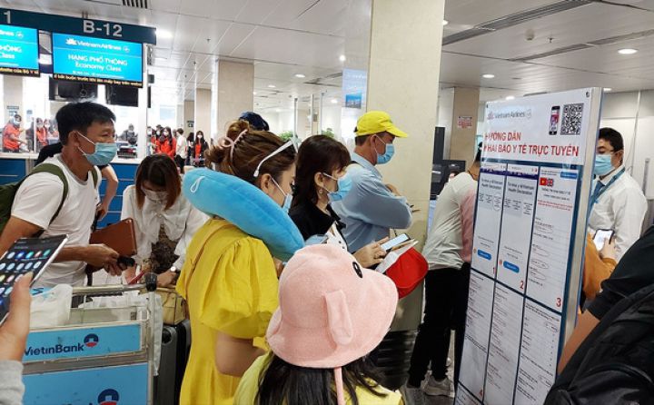 Việt Nam bỏ khai báo y tế