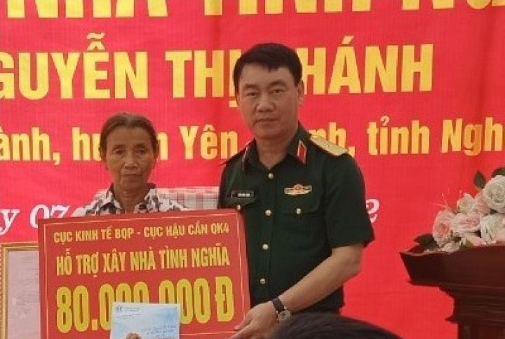 Nghệ An: Quân đội bàn giao nhà tình nghĩa cho hộ dân đặc biệt khó khăn