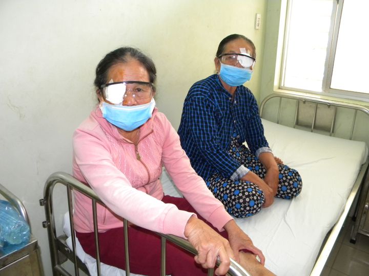 Bình Thuận: Mổ mắt, phát quà miễn phí cho nạn nhân chất độc da cam