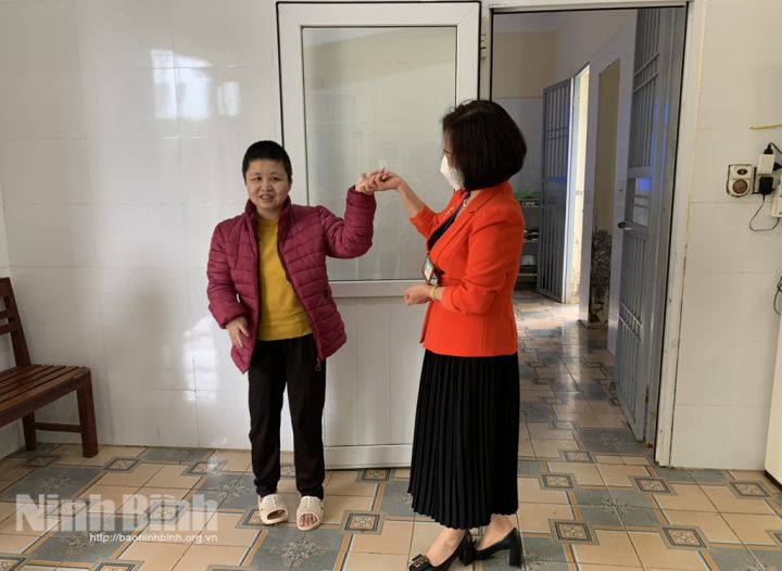 Xoa dịu nỗi đau da cam