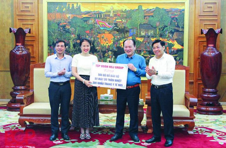 Nữ doanh nhân khiến 5 giám đốc Sở Y tế, Giáo dục xộ khám là ai?