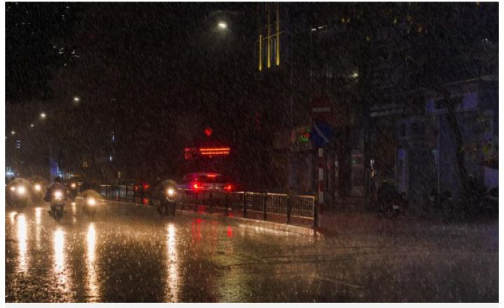 Miền Bắc tiếp tục mưa to, Hà Nội cảnh báo 11 điểm đen ngập lụt